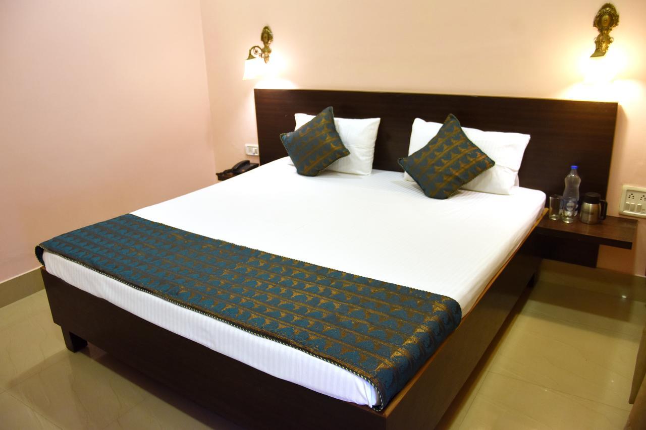 Munaro Hotels & Resorts Waranasi Zewnętrze zdjęcie